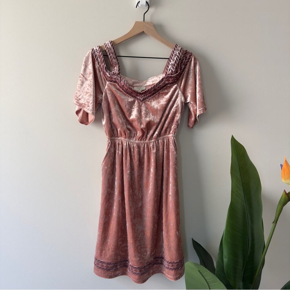 Lucky Brand Velvet Flutter Sleeve Cold Shoulder Knee Length Dress embroidered XS